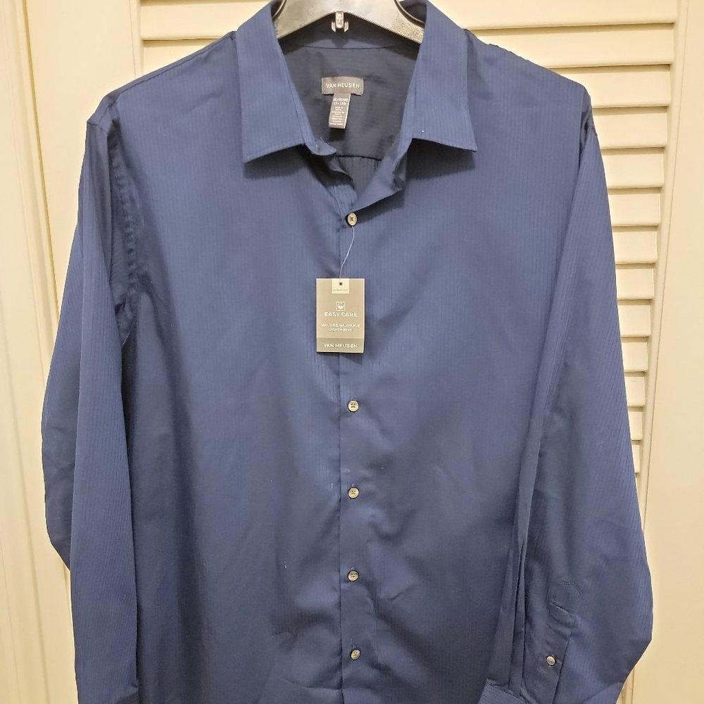 Van Heusen NWT Men's XL Classic Fit Button Down Shirt 17-17.5